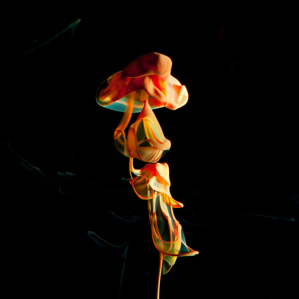 Краски, в стакане воды