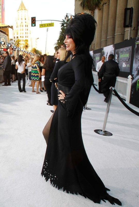 Как изменилась Эльвира — повелительница тьмы