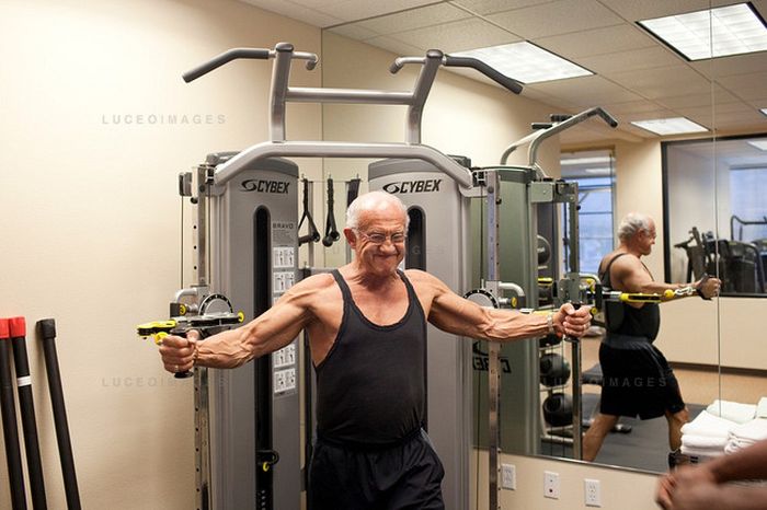 Джеффри Лайф - 72-летний бодибилдер Джеффри Лайф - 72-летний бодибилдер