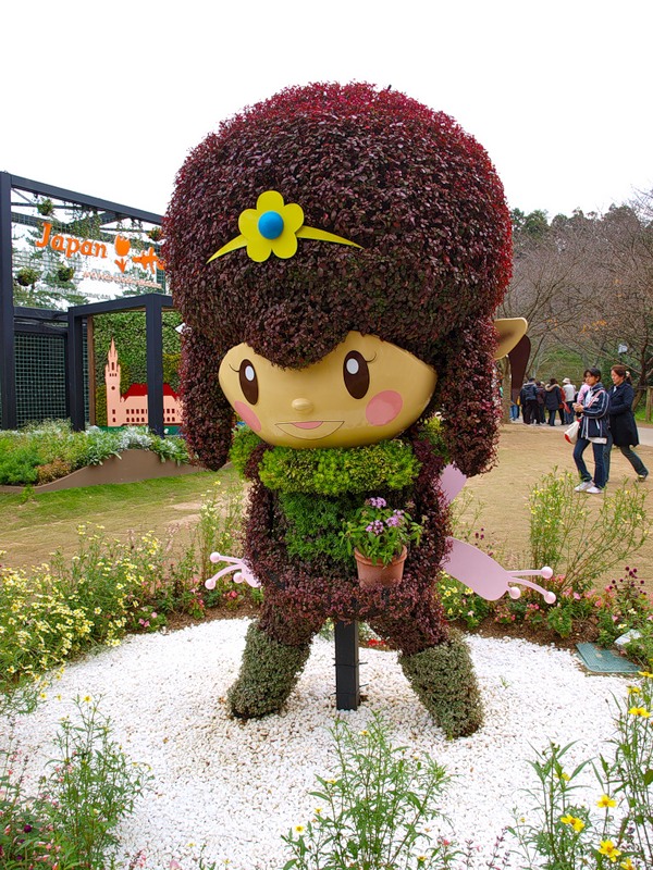 Фестиваль скульптур из цветов в Хамамацу