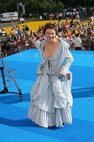 Странные и нелепые костюмы знаменитостей