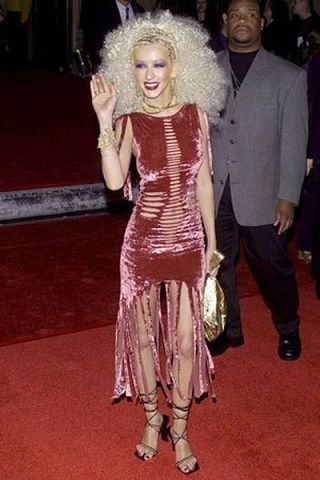 Странные и нелепые костюмы знаменитостей