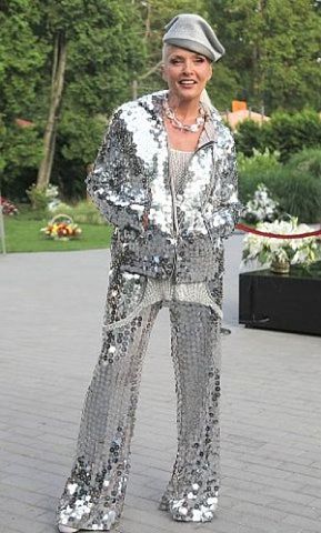 Странные и нелепые костюмы знаменитостей