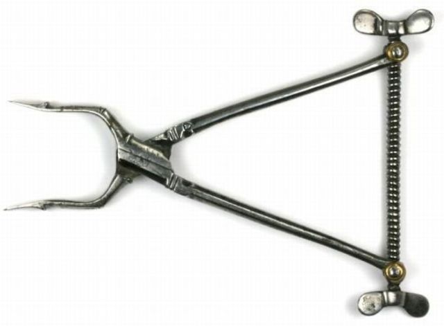 Древние инструменты стоматологов