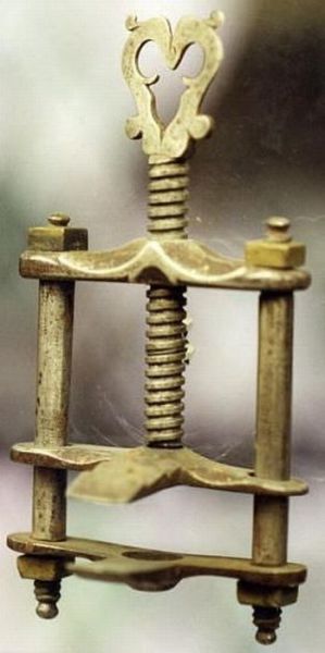 Древние инструменты стоматологов