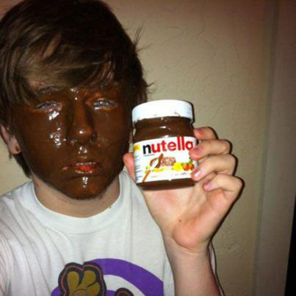 люди делают всё не так, неправильно, неудача 