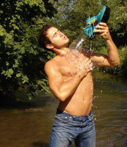 люди делают всё не так, неправильно, неудача 