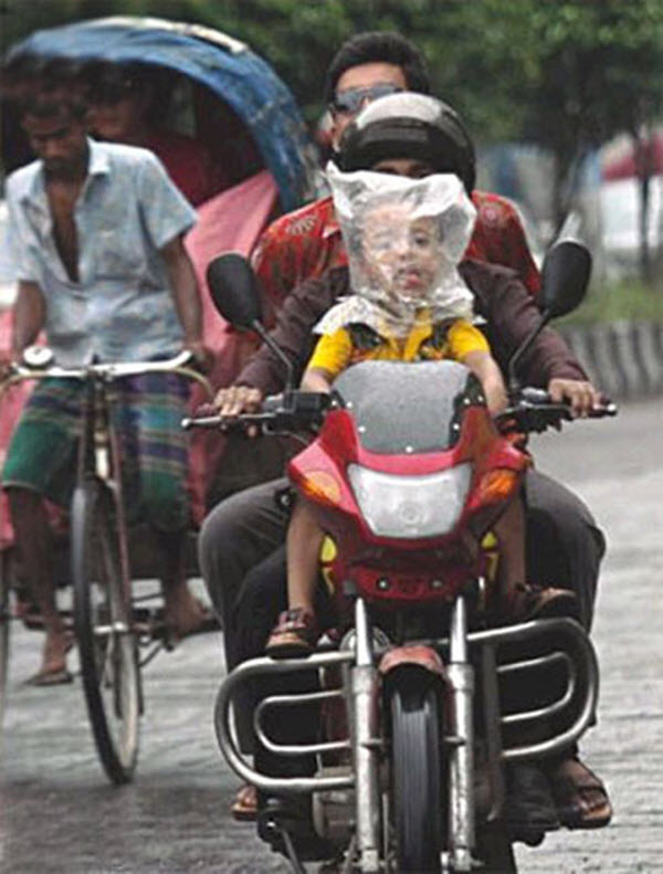 худший отец года, ужасные родители,горе папаша, бедные дети