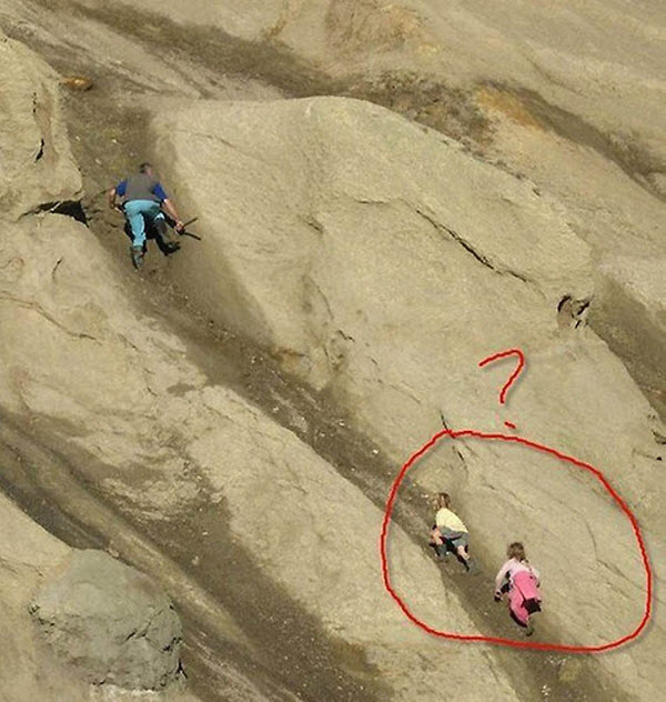 худший отец года, ужасные родители,горе папаша, бедные дети