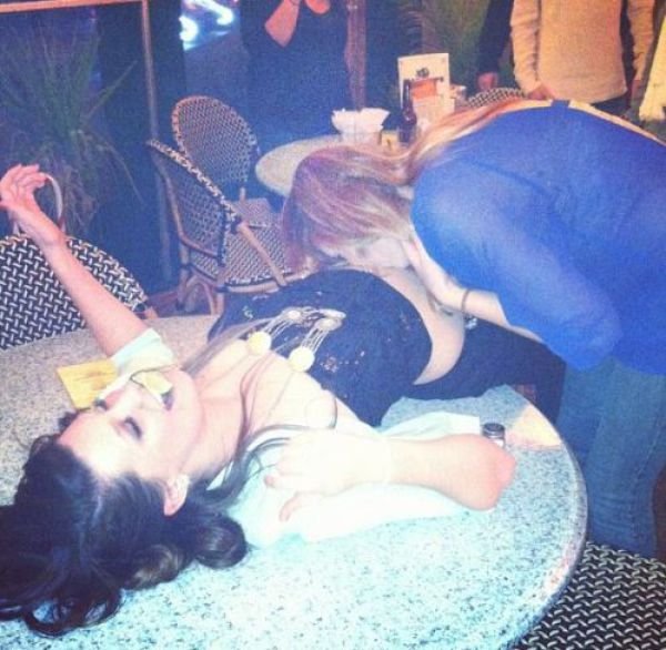 пьяные люди, алкоголь, пьяницы 