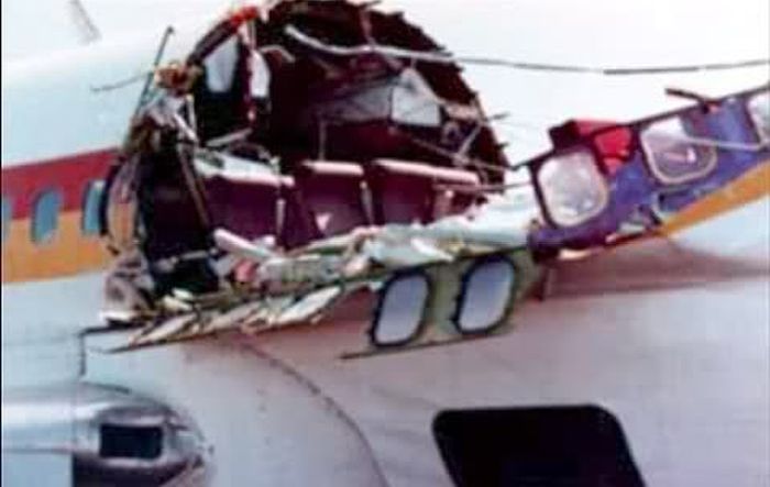 Невероятное приземление самолета, приземление полуразрушенного самолета, Рейс 243, Aloha Airlines