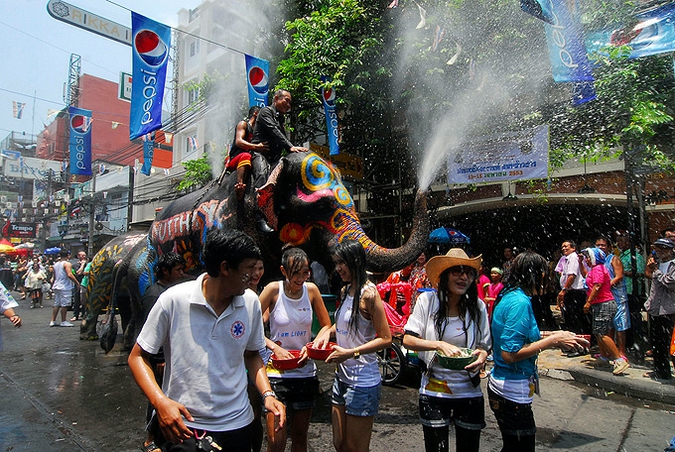 мошенники на отдыхе, аферисты за границей, отпуск