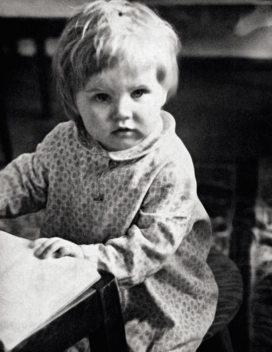 Российские звезды в детстве и сейчас Знаменитости, звезды, в детстве, сейчас , Высоцкий, Рязанов, Жириновский