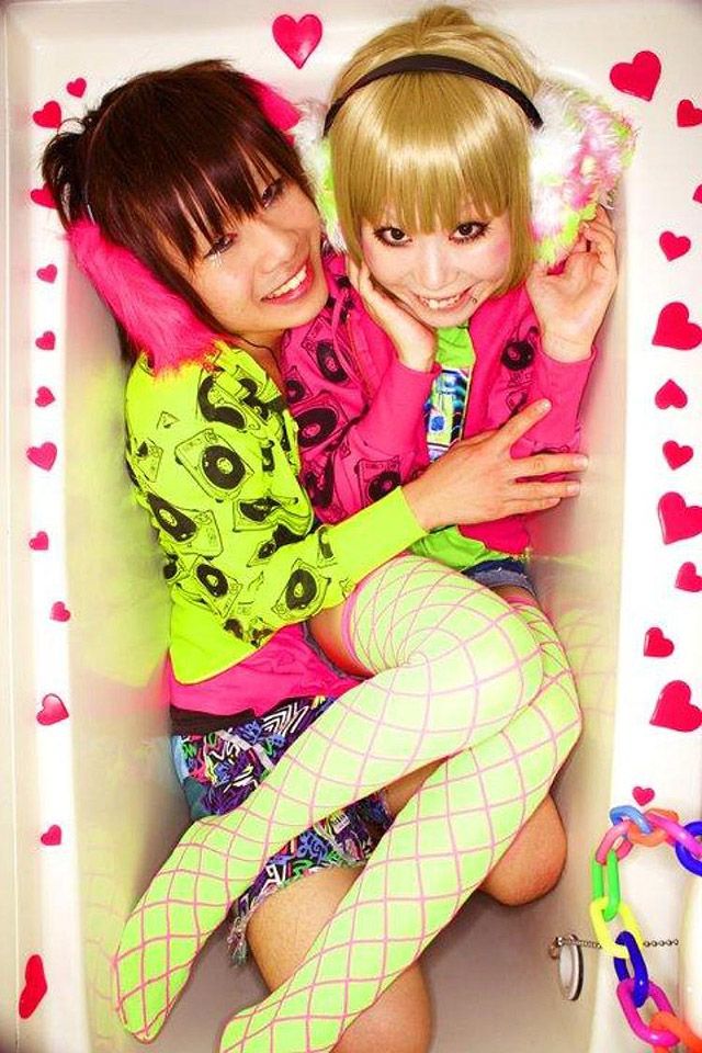 Токийские «клубные детки» в собственных ваннах токио, «клубные детки», в ваннах,hal photographer