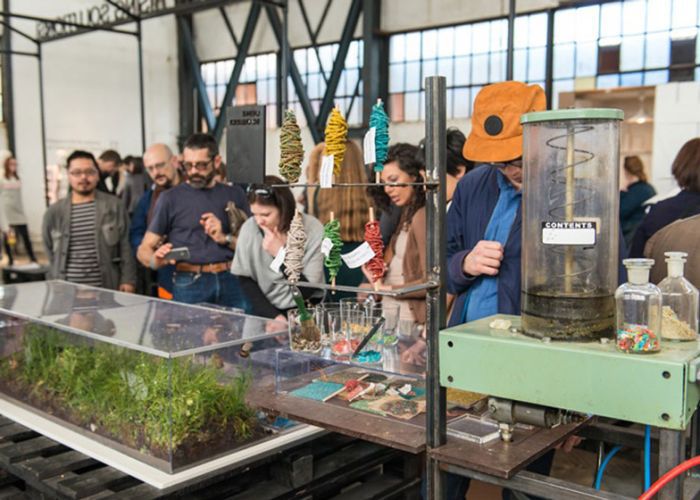 Цветной, материал, из экскрементов, улиток, ахатины, нитки, напольное покрытие