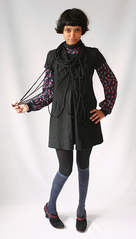 Шейна Матейкен,одно платье,год