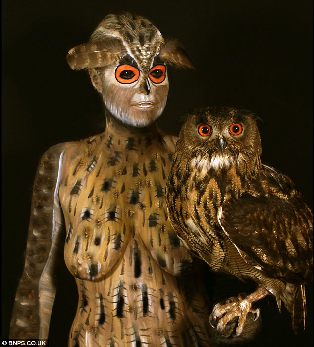 Реалистичный боди-арт, художник Йоханнес Стоеттер ,под фрукты, животных, 