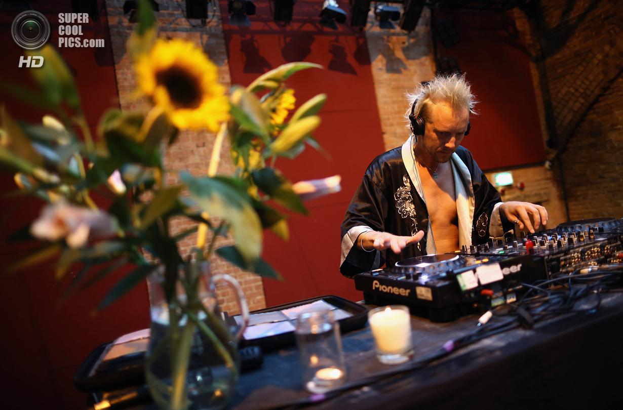 Утренняя вечеринка, перед работой, Лондон, Morning Glory, Rave Your Way into the Day!