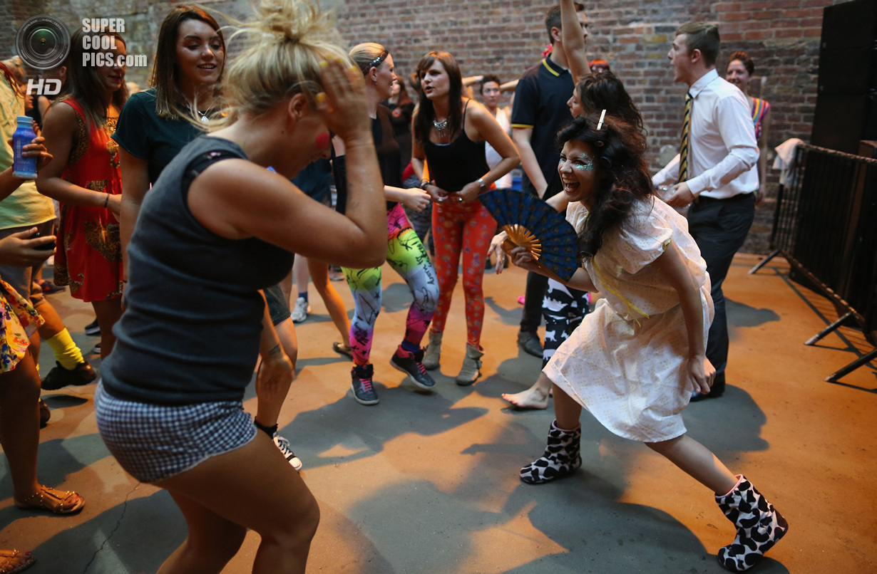 Утренняя вечеринка, перед работой, Лондон, Morning Glory, Rave Your Way into the Day!