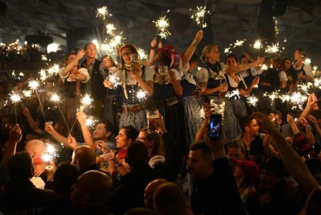 крупнейшие,всемирные, фестивали, со всего света, Марди Гра, Карнавал, Октоберфест, Борен, Бег быков, Энсьерро