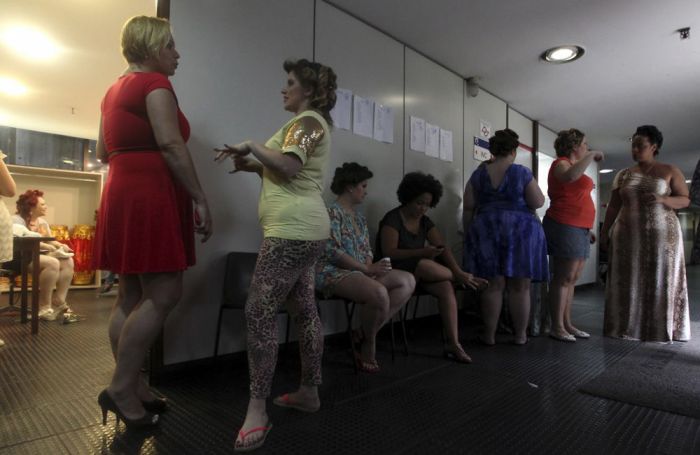 мода,одежда,для полных, люди,купальники,платье