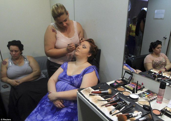 мода,одежда,для полных, люди,купальники,платье