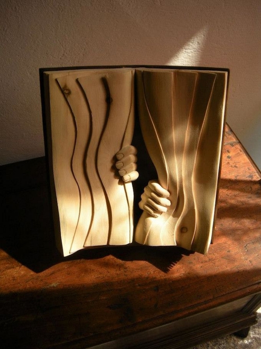 Нино Орланди,скульптор,ожившие книги