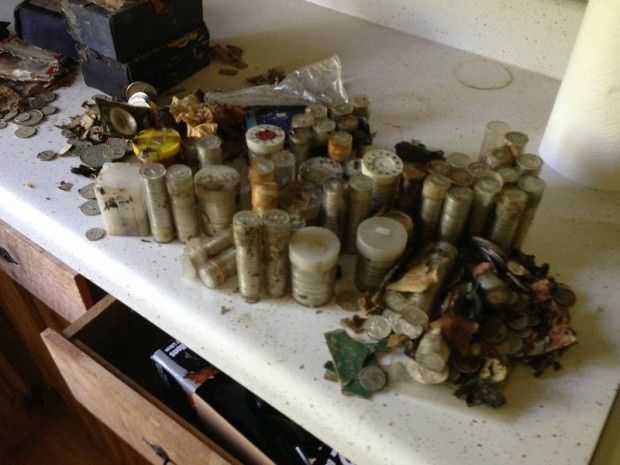 Найденное богатство в тайнике бабушки или счастливый внук внук, тайник бабушки, наследство, драгоценности