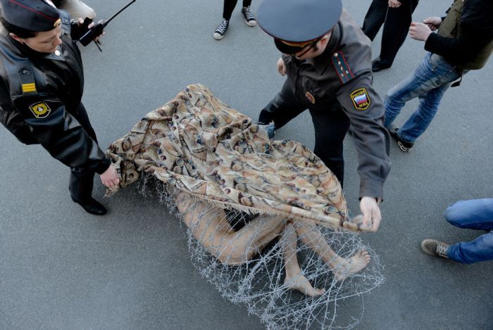 туша, Петр Павленский, акция, законодательство