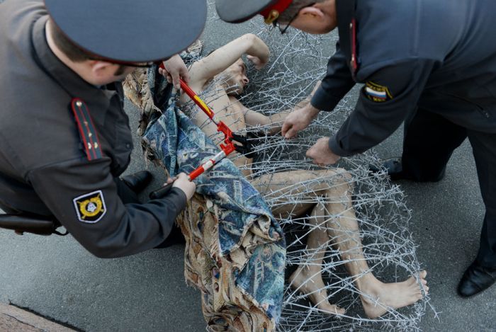 туша, Петр Павленский, акция, законодательство