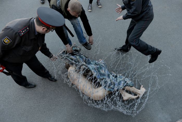 туша, Петр Павленский, акция, законодательство