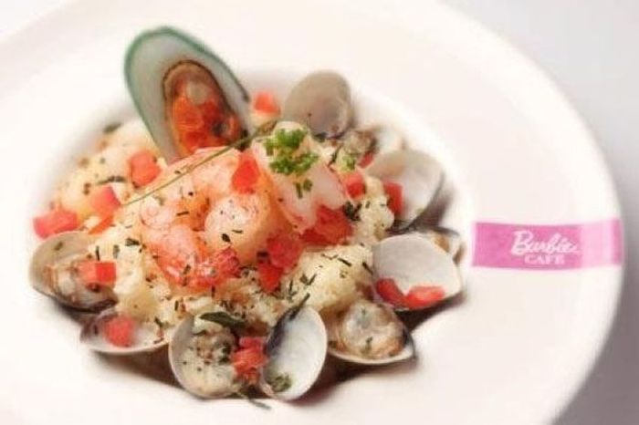 Ресторан для фанатов куклы Барби