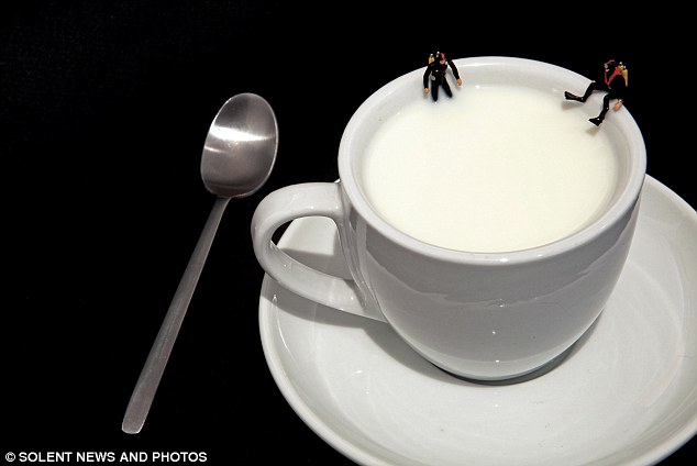 Рабочие миниатюры, Тони Полинни,маленькие рабочие