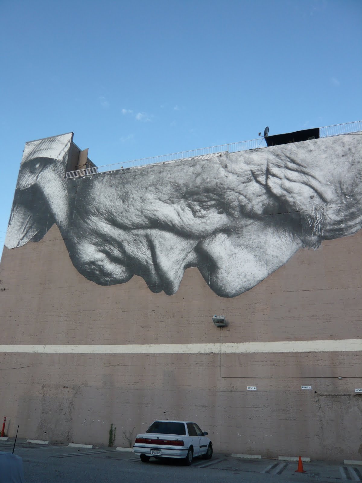 стрит-арт, уличные художники, рисунки на стенах