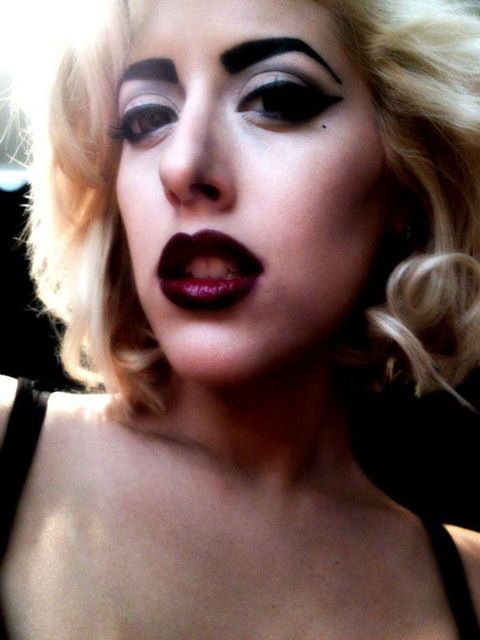 макияж звёзды Carly Paige