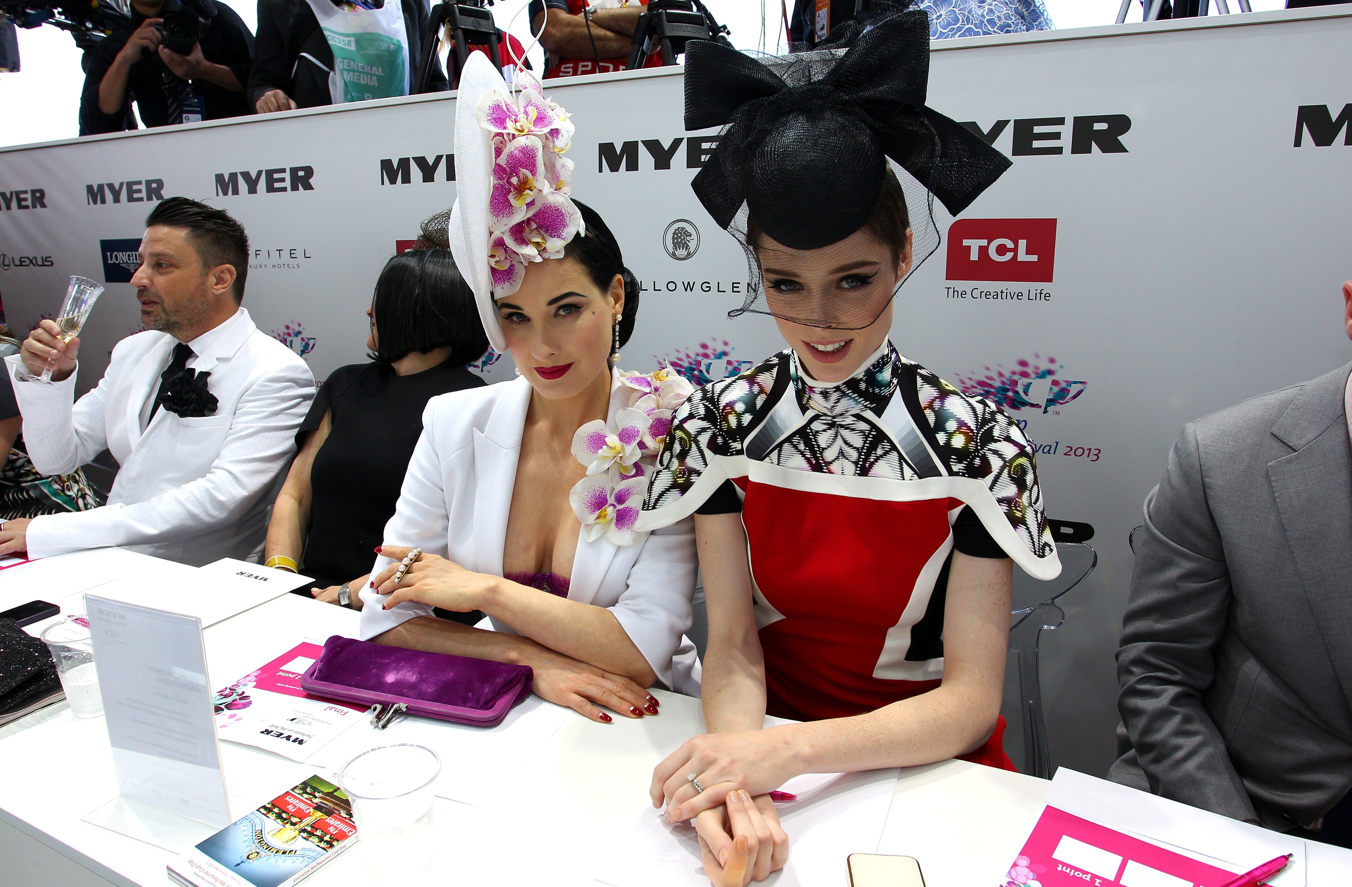 Мода на поле Fashions On The Field  Кубок Мельбурна 2013,  Melbourne Cup 