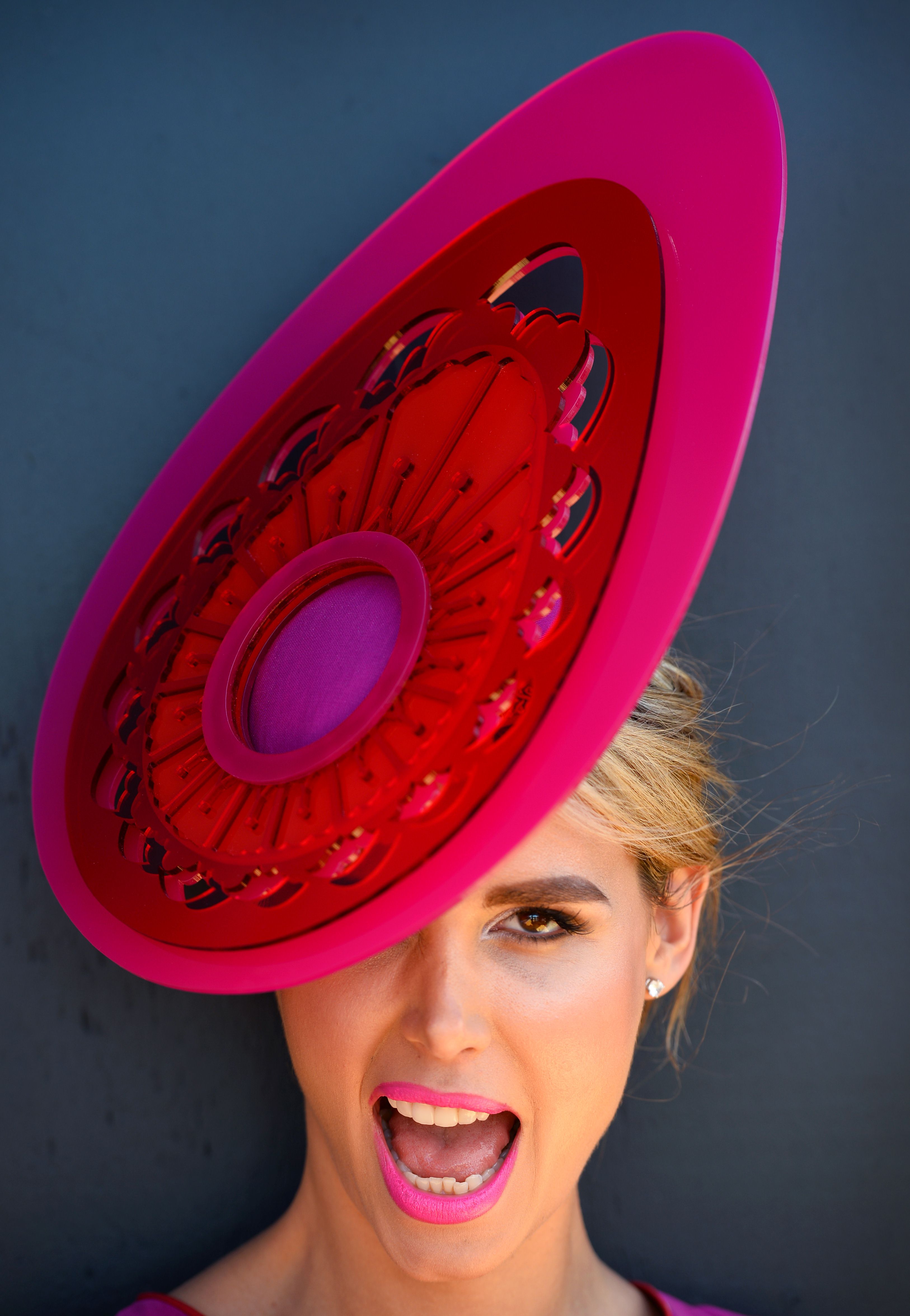 Мода на поле Fashions On The Field  Кубок Мельбурна 2013,  Melbourne Cup 