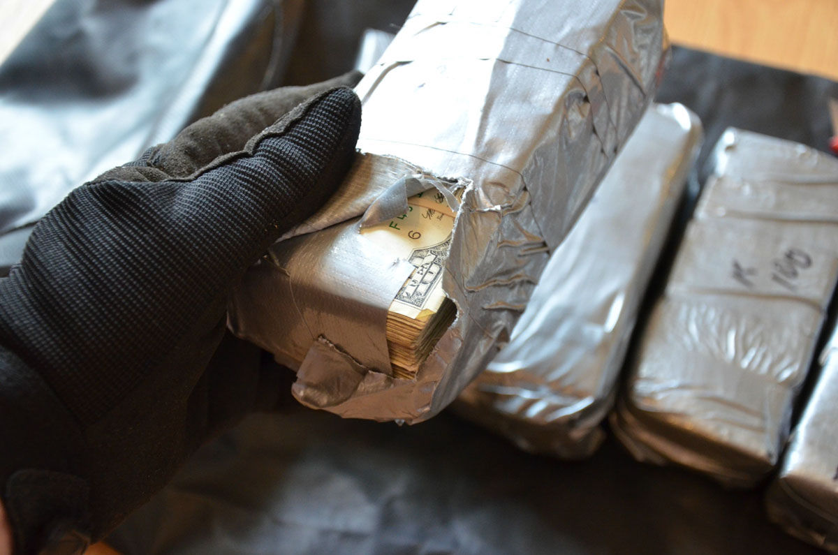 Неожиданная, роскошная, находка,сюрприз, найденнй, в двери, автомобиля