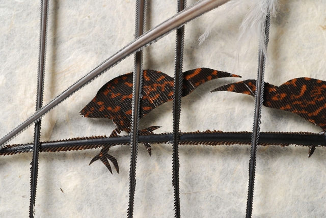 Перья-источник вдохновения Криса Мэйнарда Крис Мэйнард, перьевое искусство, птицы из перьев