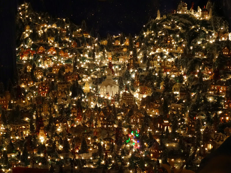 Сказочный, рождественский, маленький, городок, построенный, внутри комнаты, в доме