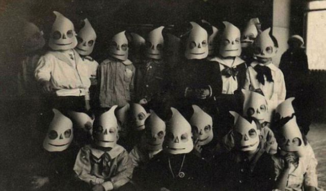 Пугающие, страшные, костюмы, на Хэллоуин, прошлых лет