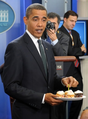 Самые необычные подарки, которые получили главы государств Самые, необычные, подарки, получили, главы государств, президенты, Путин, Бали, АТЭС, видео