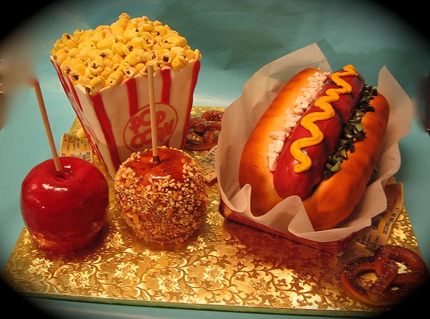 РеалистичныеЮ торты, в виде, в форме, еды, Дебби Гоард, Debbie Goard