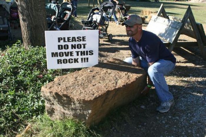 Смешные фото, люди нарушают, запреты,законы, делают что хотят