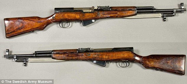 Мэтью Уэббом,Matthew Webb,перепутал, Обри Майо,Aubrey Mayo,с оленем, охотиться, выстрелил, в ногу