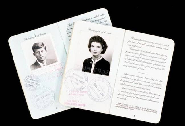 Паспорта, знаменитых, исторических, личностей, Эйнштейн, Кеннеди, Мохаммед, Маяковский, Бродский, Монро