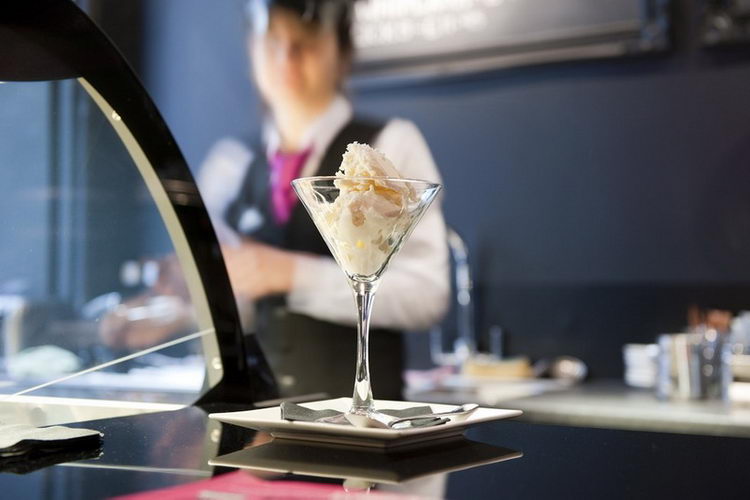 Удивительное мороженое из грудного молока Baby Gaga Icecreamists мороженое из грудного молока