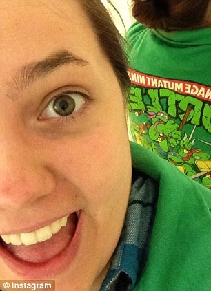 Тейлор Смит, девушка, татуировка, будь хорошей, мама