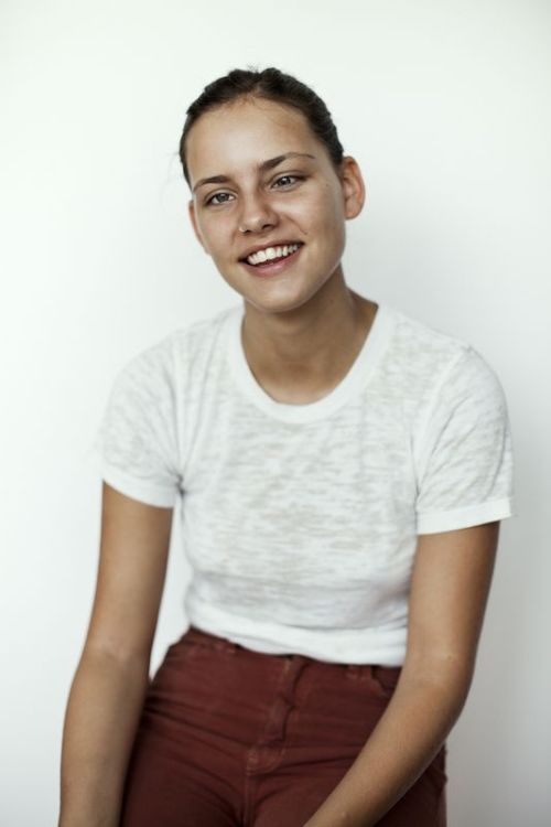 Моффи Модело - модель с косоглазием