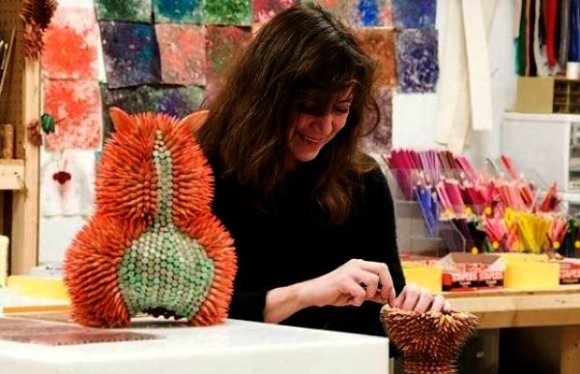 Дженнифер Мэестр, скульптуры из карандашей